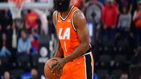 高亭宇勇夺亚冬会速度滑冰男子500米金牌